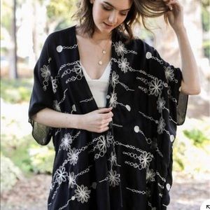 Daisy Stitch Kimono w/ Armholes